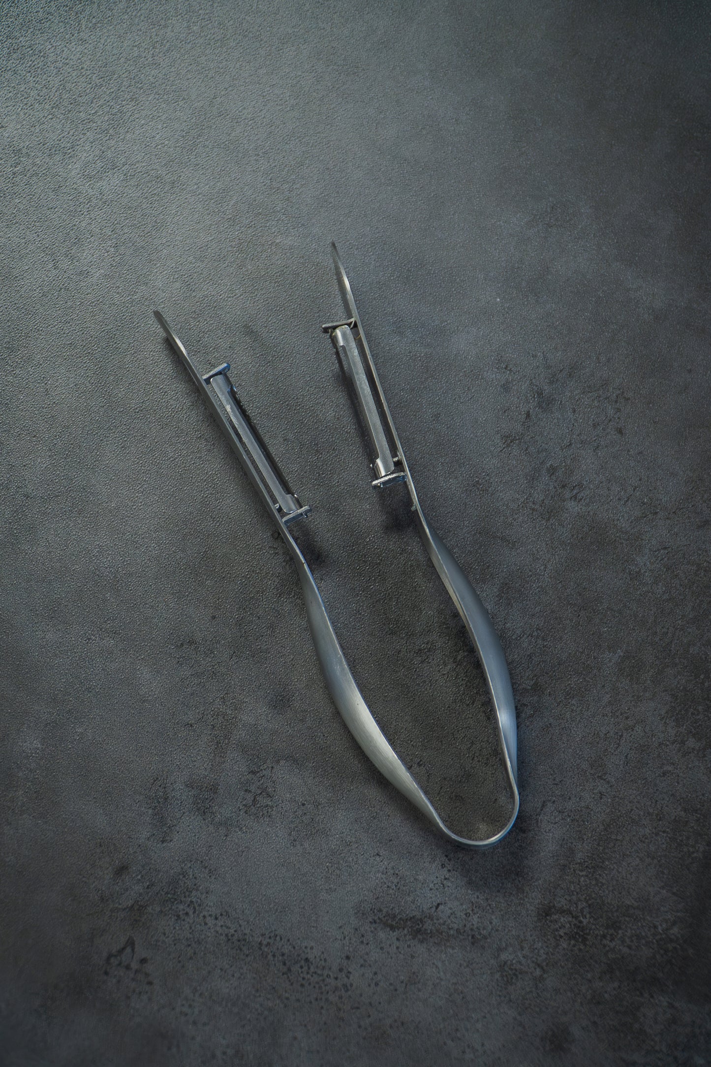 Double-Sided Peeler