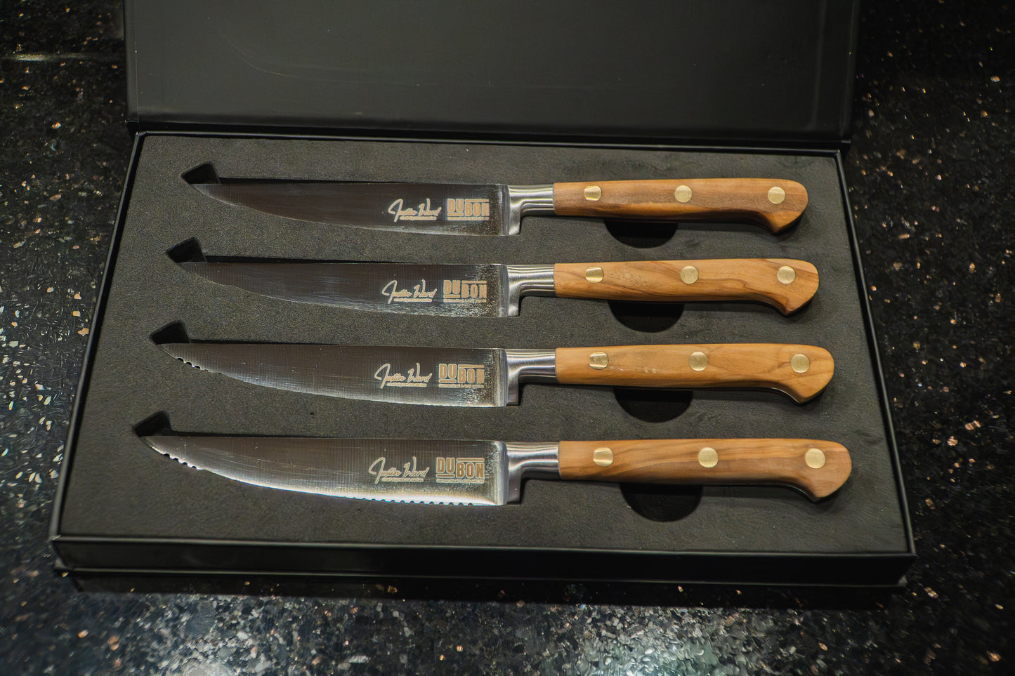 Classic Knife Collection