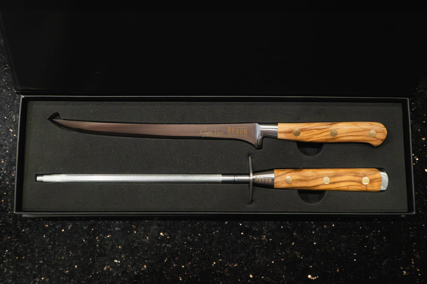 Classic Knife Collection